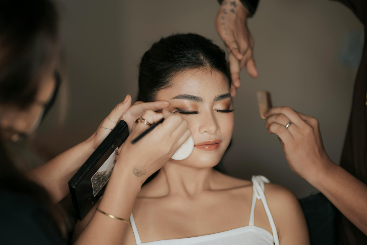make up lamaran
