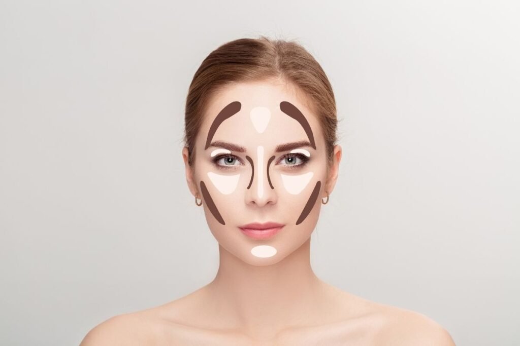 Seseorang sedang melakukan teknik contouring make up/Sumber: Canva
